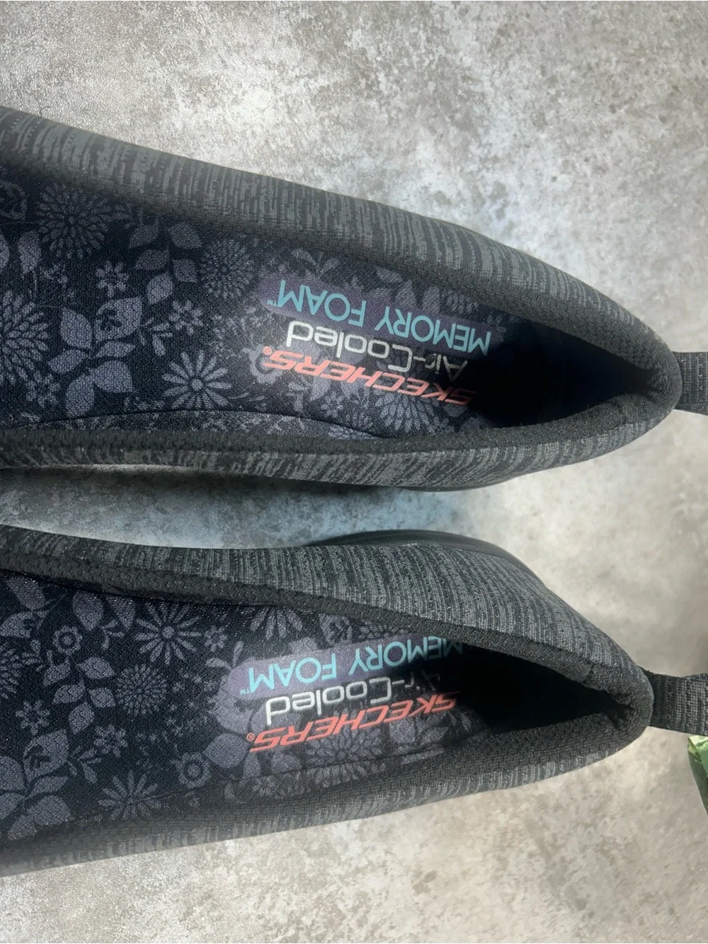 Skechers Air-Cooled Women’s Size 7 Ballet Flat Slip On Gray/Black